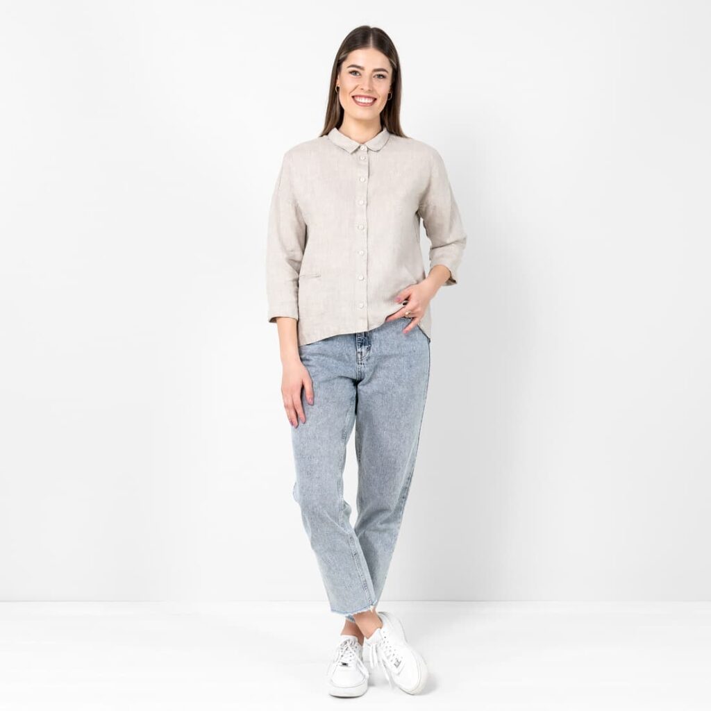 BIANCA Chemise beige 2 Beige linen shirt blouse, straight silhouette