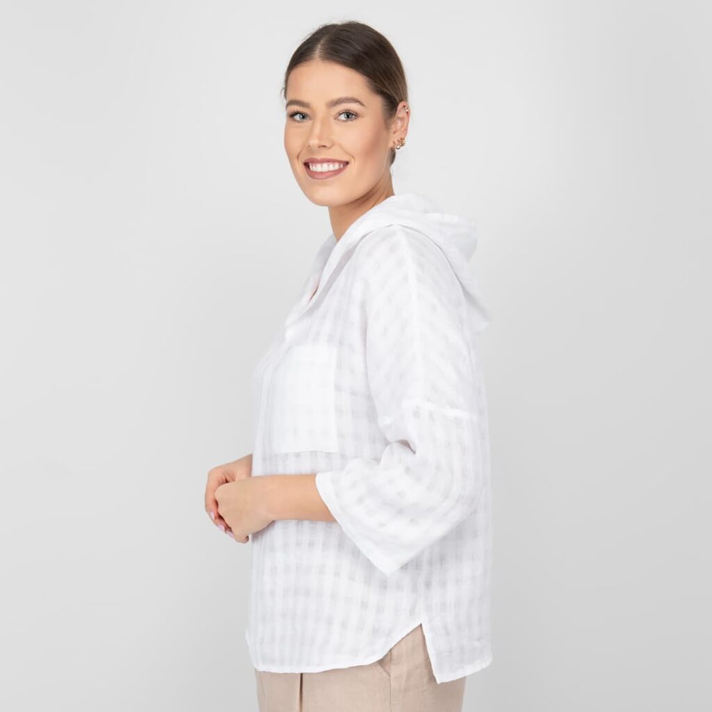 MYRIAM Blouse blanc 4 white linen blouse with hoodie from side