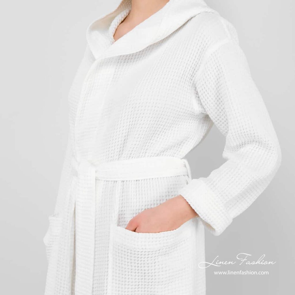 VERO Peignoir blanc 3 VERO Peignoir blanc – Image 3