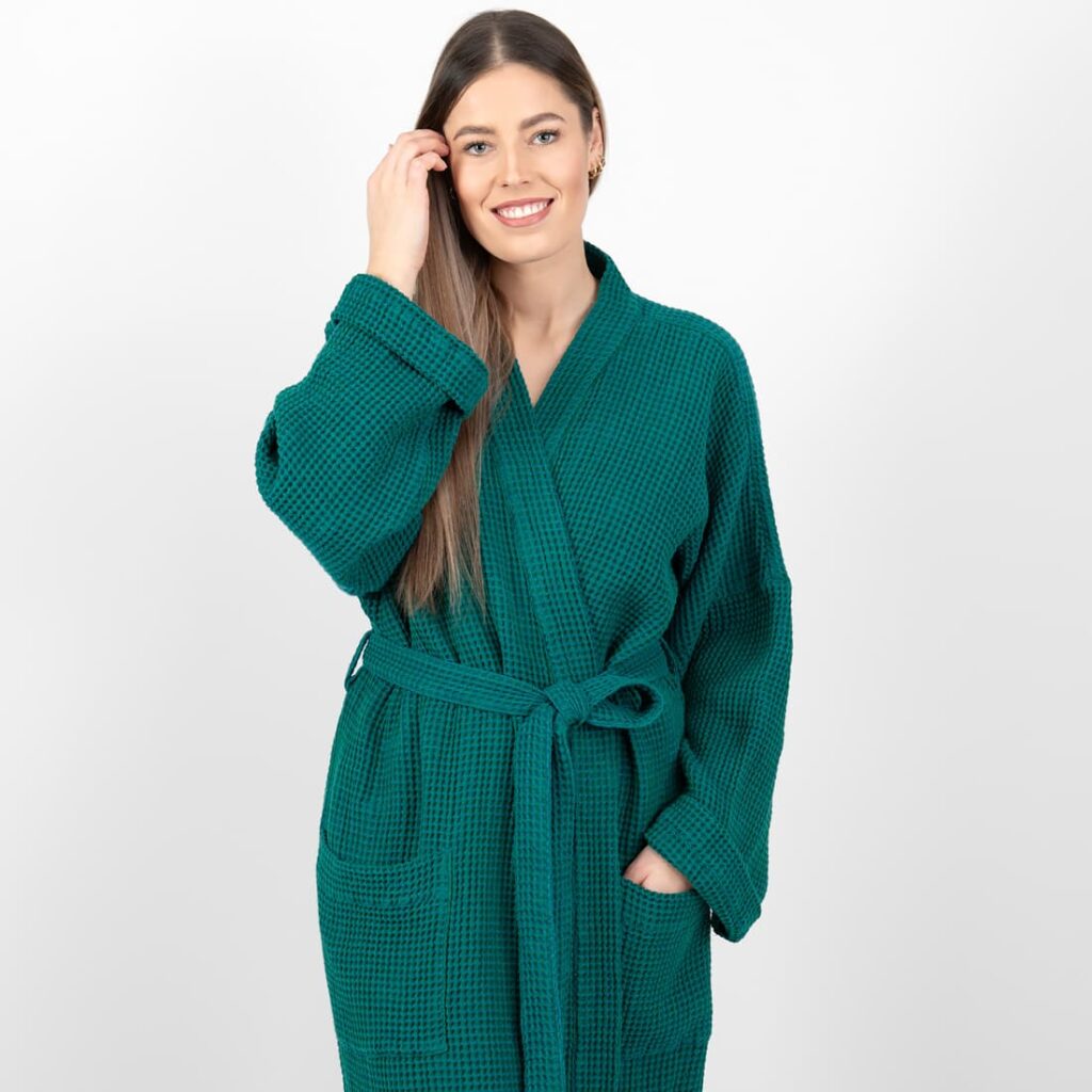 BINGO Peignoir vert émeraude 3 linen cotton emerald bathrobe, 2 pockets.