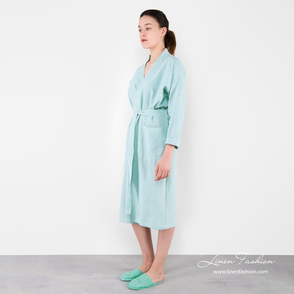 MARY Peignoir vert clair 5 Womens robe in light green color, MARY.