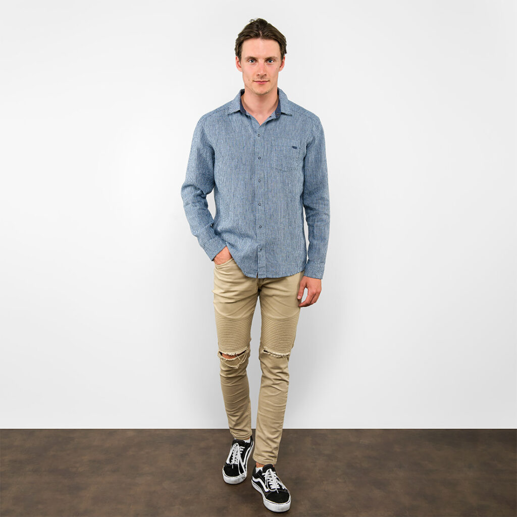 LONGO Chemise bleue 2 LONGO Chemise bleue – Image 2