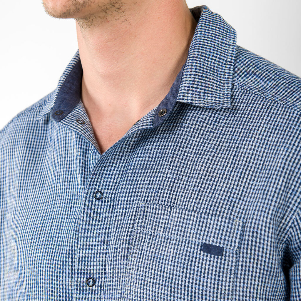 LONGO Chemise bleue 3 LONGO Chemise bleue – Image 3