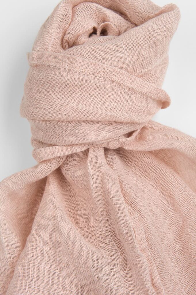 FINO Châle rose 2 FINO Châle rose – Image 2