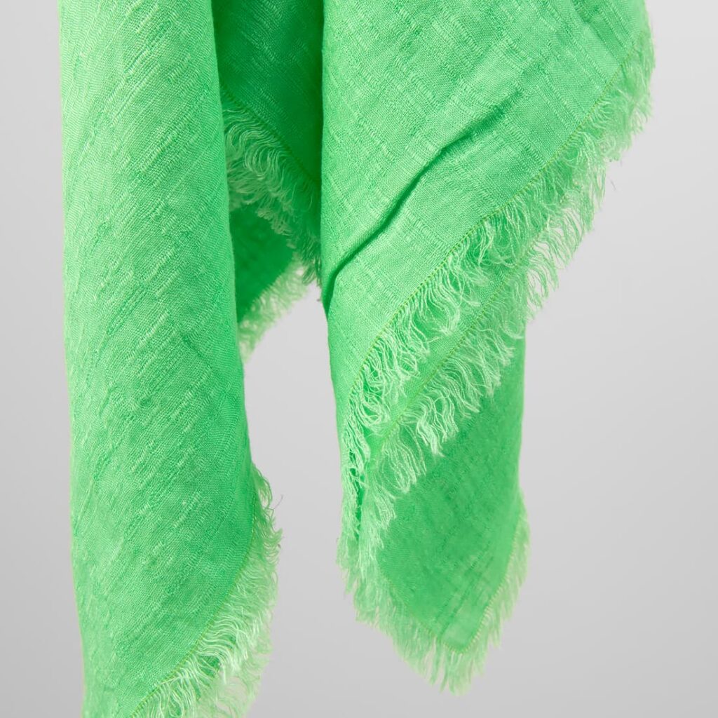 LOLITA Foulard vert pomme 3 LOLITA Foulard vert pomme – Image 3