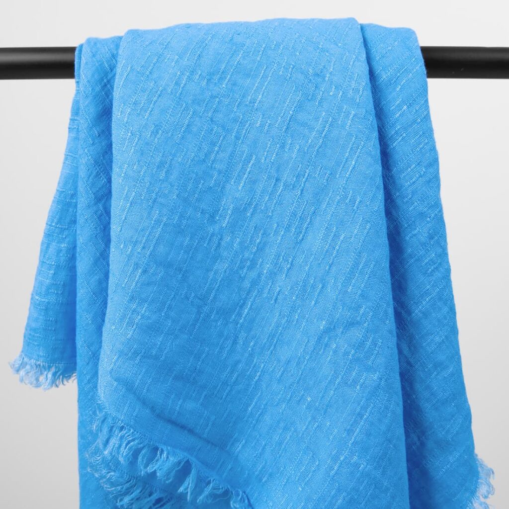 LOLITA Foulard bleu ciel 4 LOLITA Foulard bleu ciel – Image 4