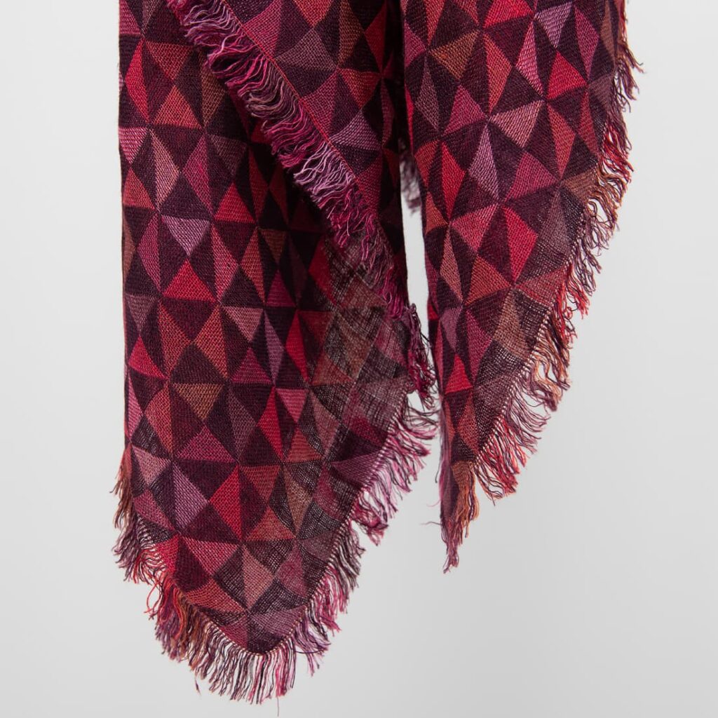 MOLI Foulard rouge 3 MOLI Foulard rouge – Image 3