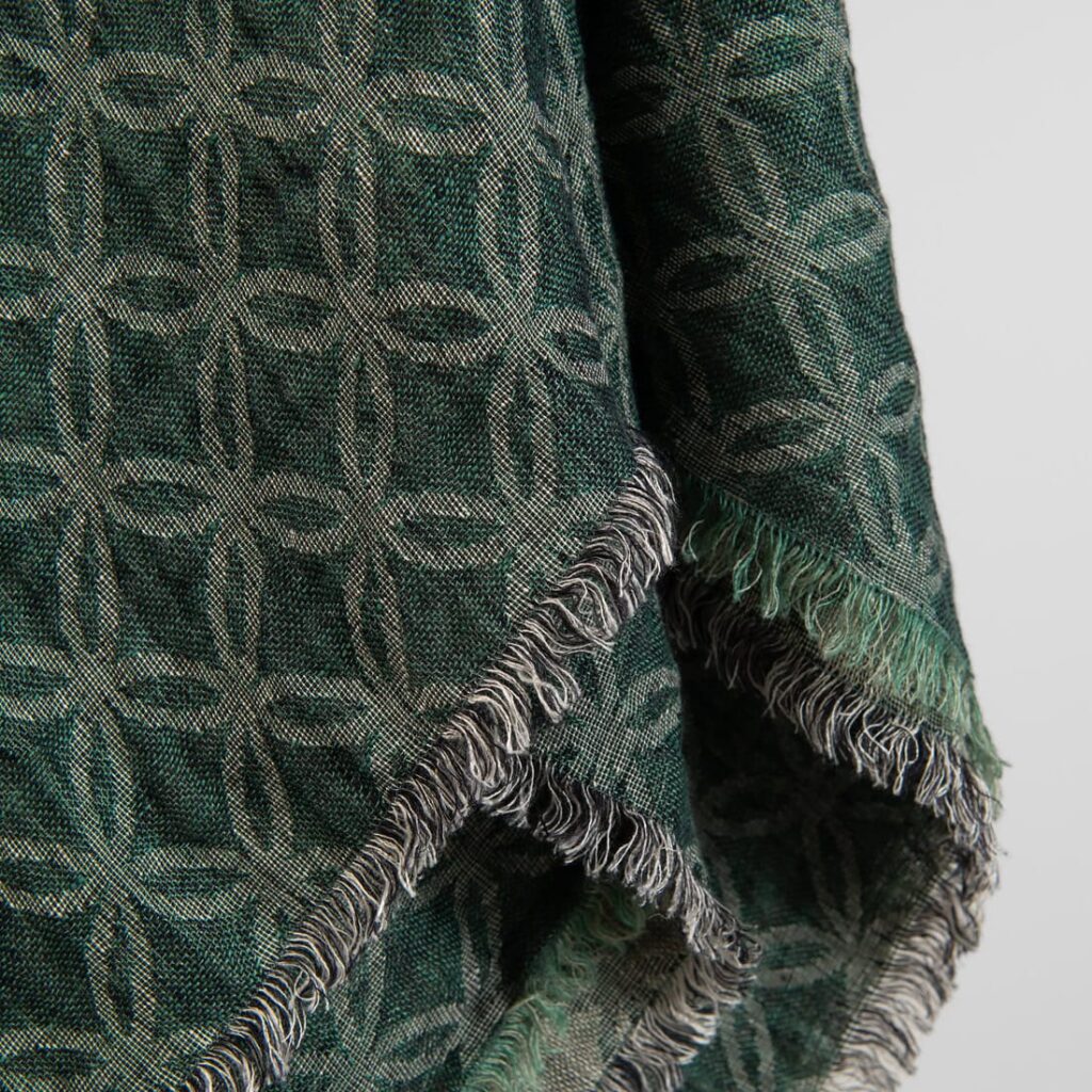 VIRGO Foulard vert 3 VIRGO Foulard vert – Image 3