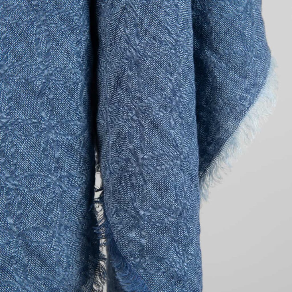 VIRGO Foulard bleu clair 3 VIRGO Foulard bleu clair – Image 3