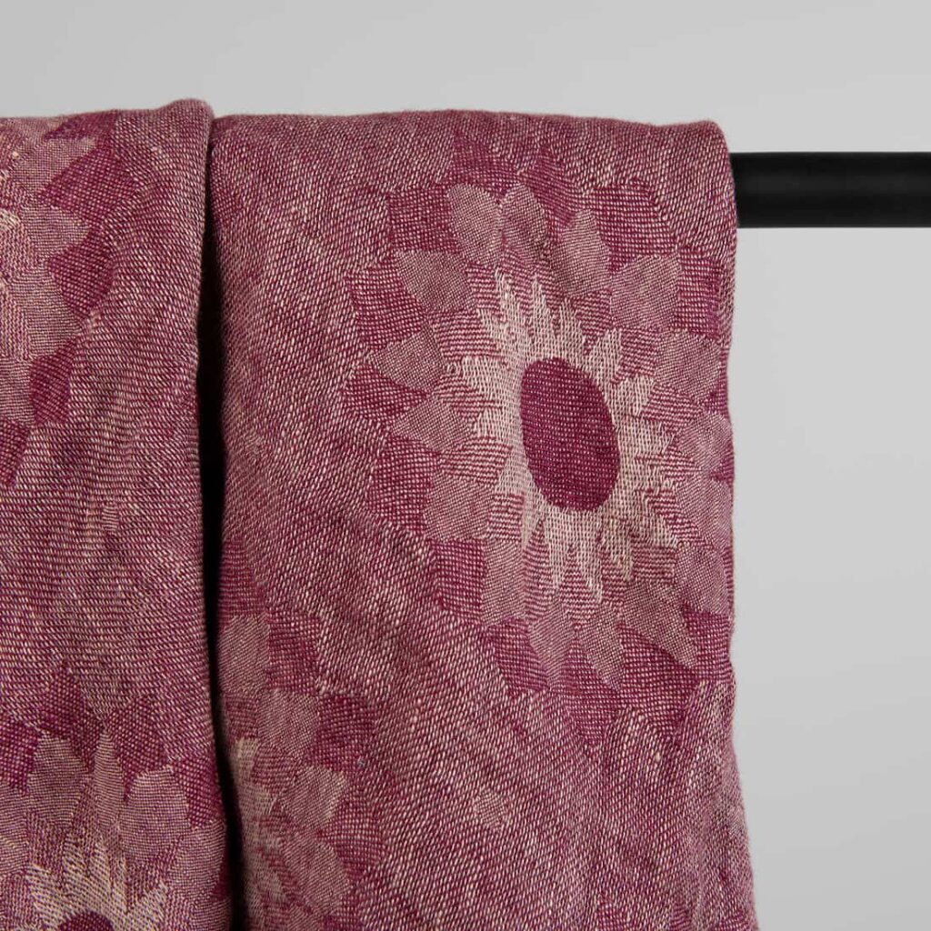 SUNA Foulard rouge 2 SUNA Foulard rouge – Image 2