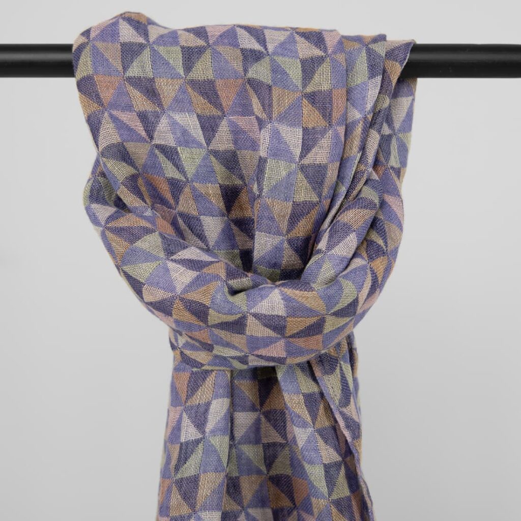 MOLI Châle violet 2 MOLI Châle violet – Image 2
