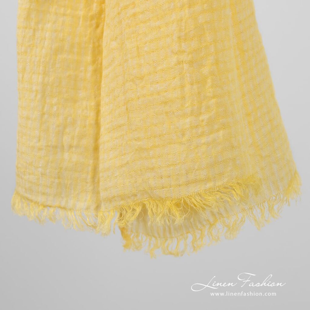 MARE châle jaune 3 MARE châle jaune – Image 3