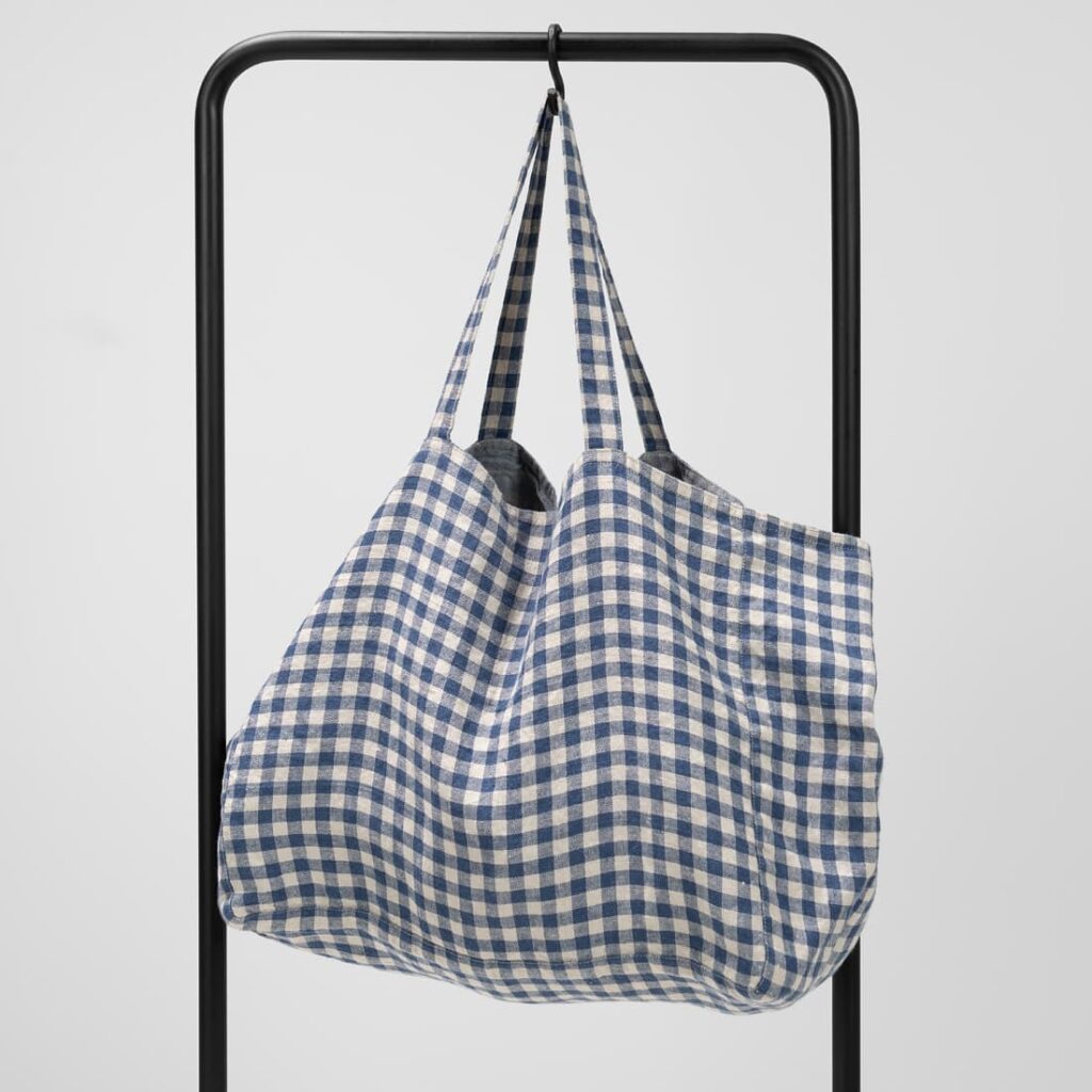 SANTIAGO Sac bleu à carreaux 1 blue checked linen bag