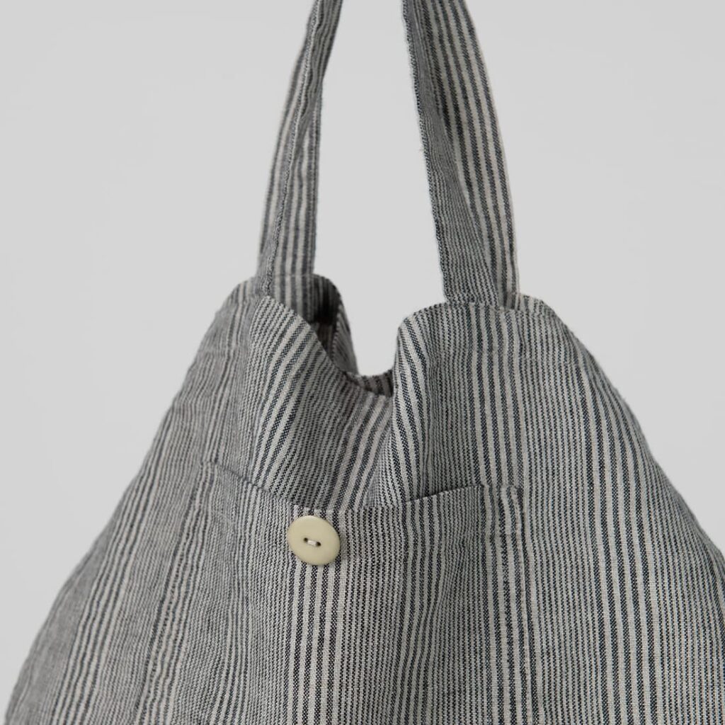 SAGA Sac rayé gris 2 Grey striped linen tote bag with button