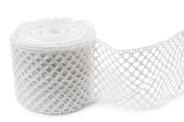 Dentelle de lin blanc cassé No. 40