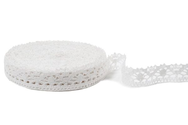 Dentelle de lin blanc cassé No. 16