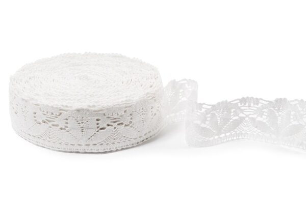 Dentelle de lin blanc cassé No. 44
