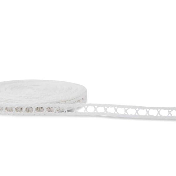 Dentelle de lin blanc cassé No. 67