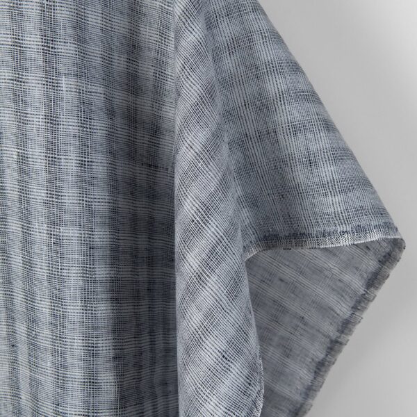 Tissu de lin à petits carreaux gris ajourés – Image 2