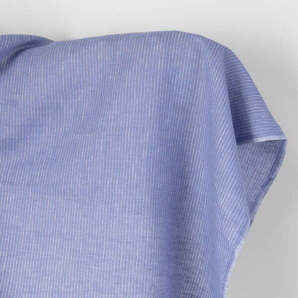 Tissu de lin pervenche avec rayures crème