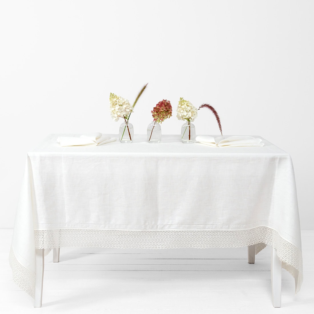 VEILA Nappe blanche 1 VEILA Nappe blanche