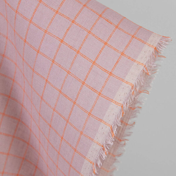 Tissu de lin lilas à carreaux orange – Image 3