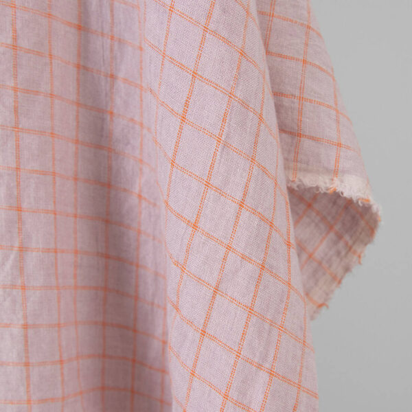 Tissu de lin lilas à carreaux orange lavés – Image 2