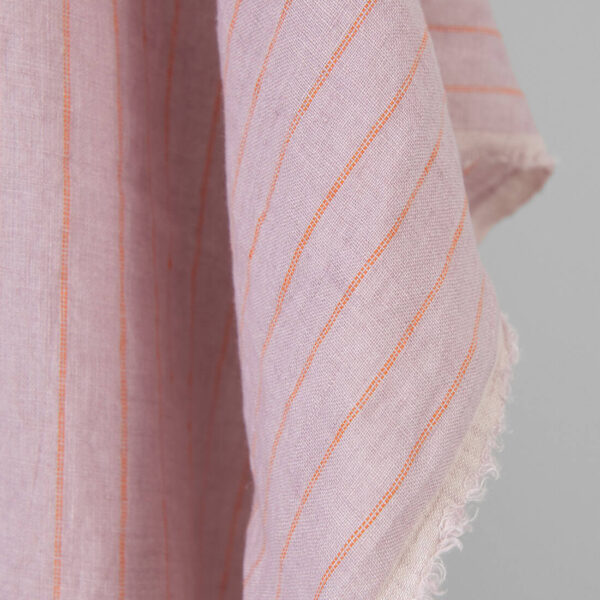 Tissu de lin lilas à rayures orange lavé – Image 3