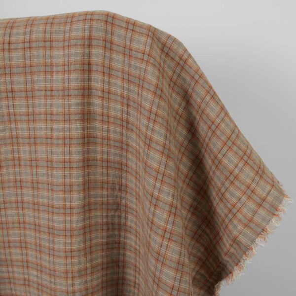 Tissu de lin à carreaux orange et marron lavés – Image 2