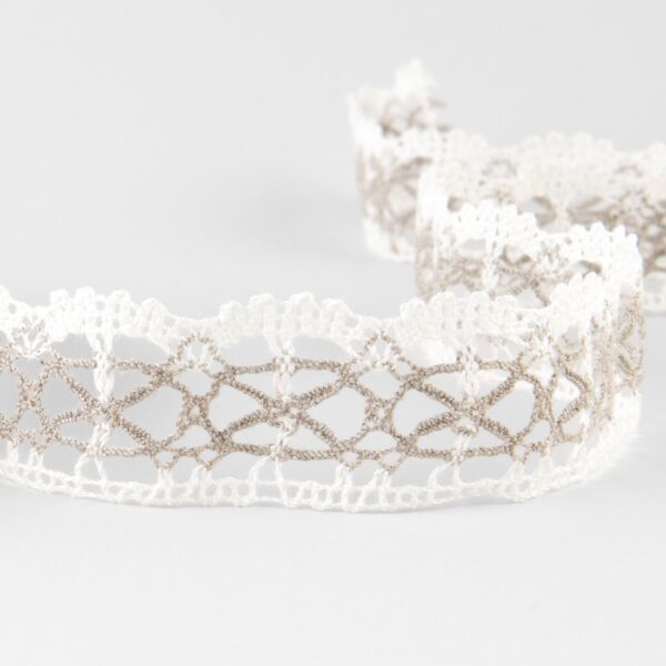 Linen lace white and natural No. 98, 3cm width