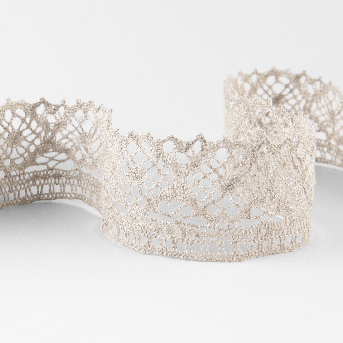 Dentelle de lin naturel No. 94 2 Linen lace natural No. 94, 4cm width
