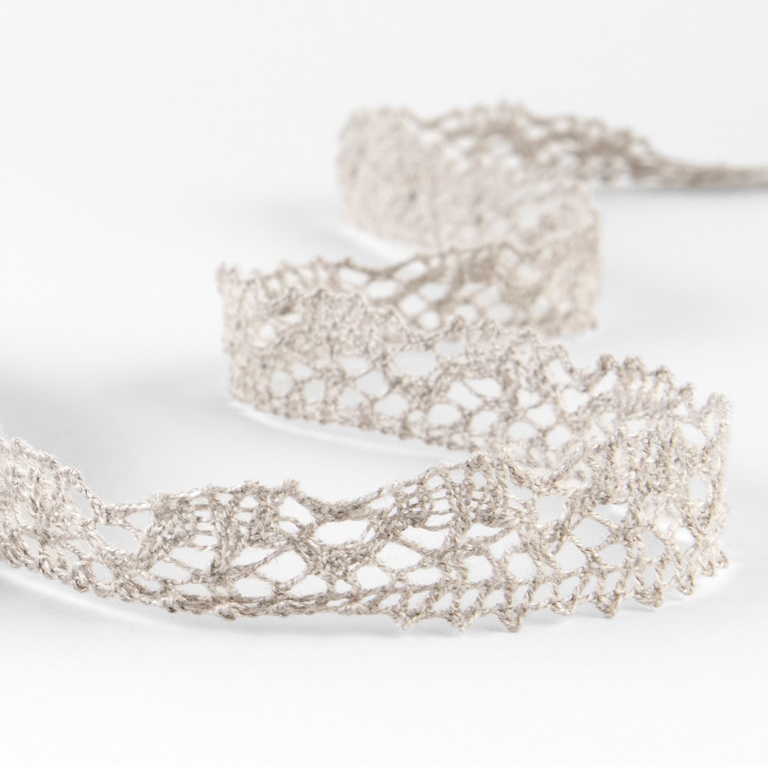 Dentelle de lin naturel No. 100 2 Linen lace natural No. 100, 1.7cm width