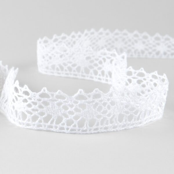 Linen lace bright white No. 103, 2cm width