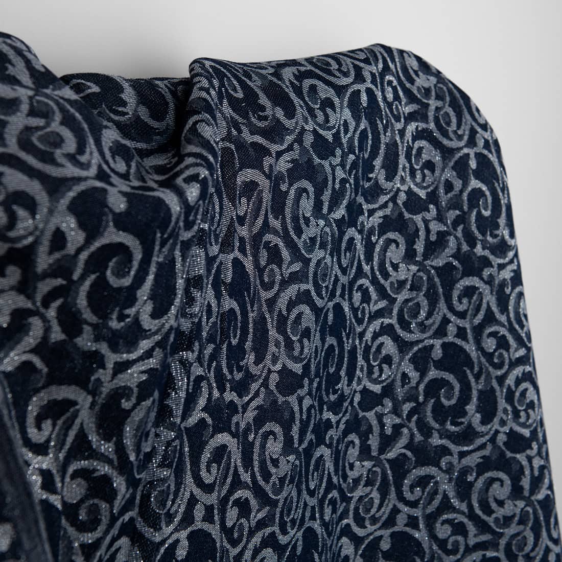 Tissu en lin et coton jacquard bleu et gris lurex argenté 3 Tissu en lin et coton jacquard bleu et gris lurex argenté – Image 3