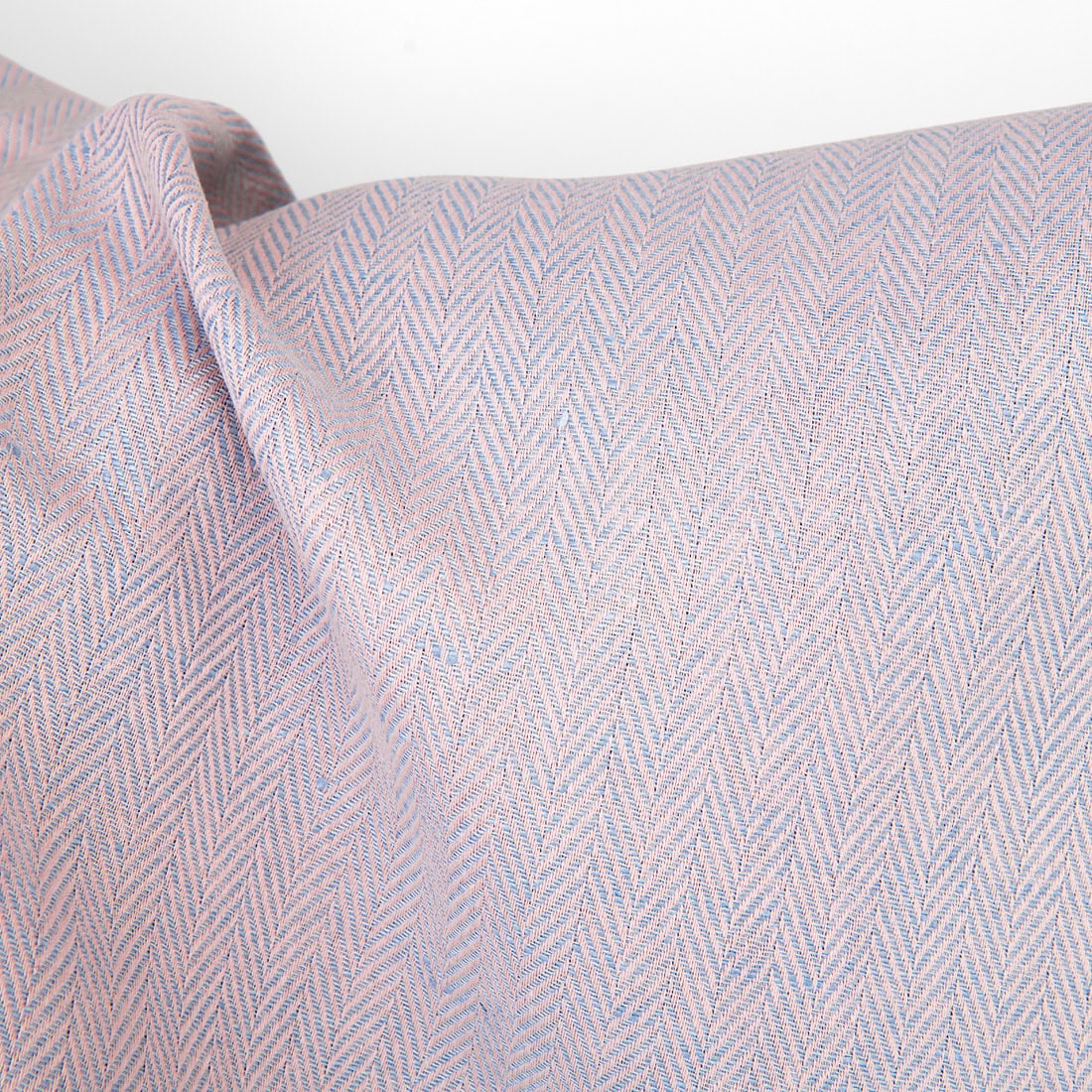 Tissu en lin et coton à chevrons rose pâle et bleu pâle 5 Tissu en lin et coton à chevrons rose pâle et bleu pâle – Image 5