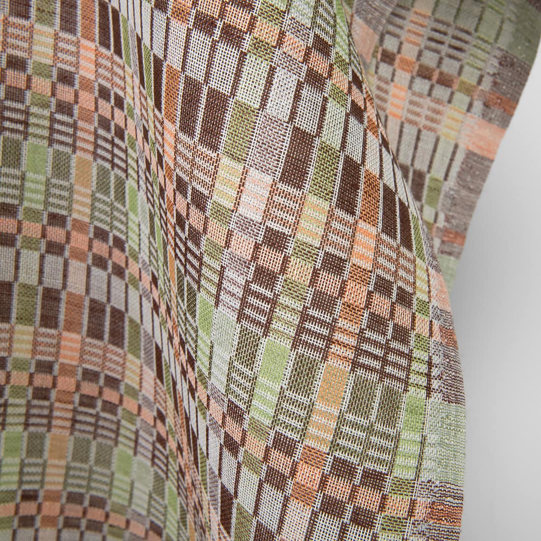 Tissu en lin et coton à carreaux multicolores marron vert 3 Tissu en lin et coton à carreaux multicolores marron vert – Image 3