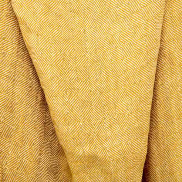 Tissu de lin à carreaux en sergé jaune lavé – Image 3