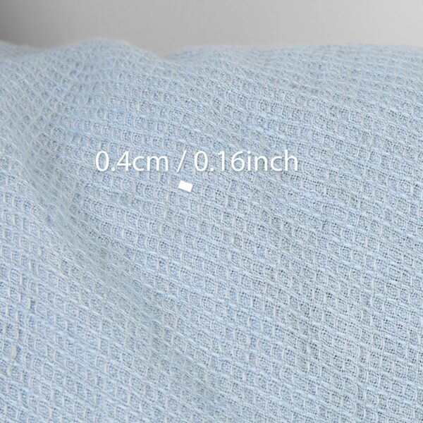Tissu de lin gris pâle bleu gaufré, lavé – Image 5