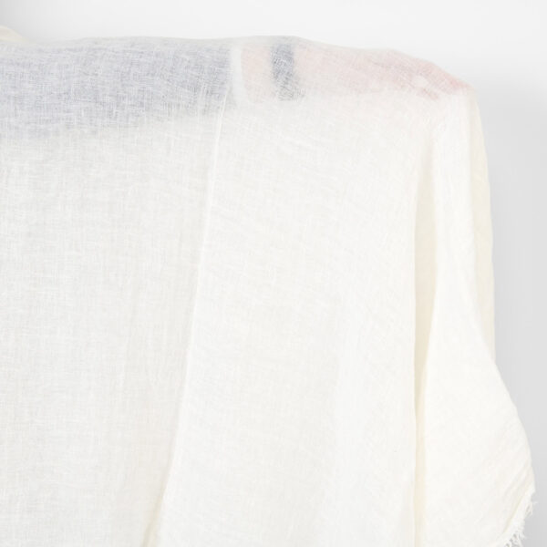 Tissu en lin voile blanc cassé, lavé