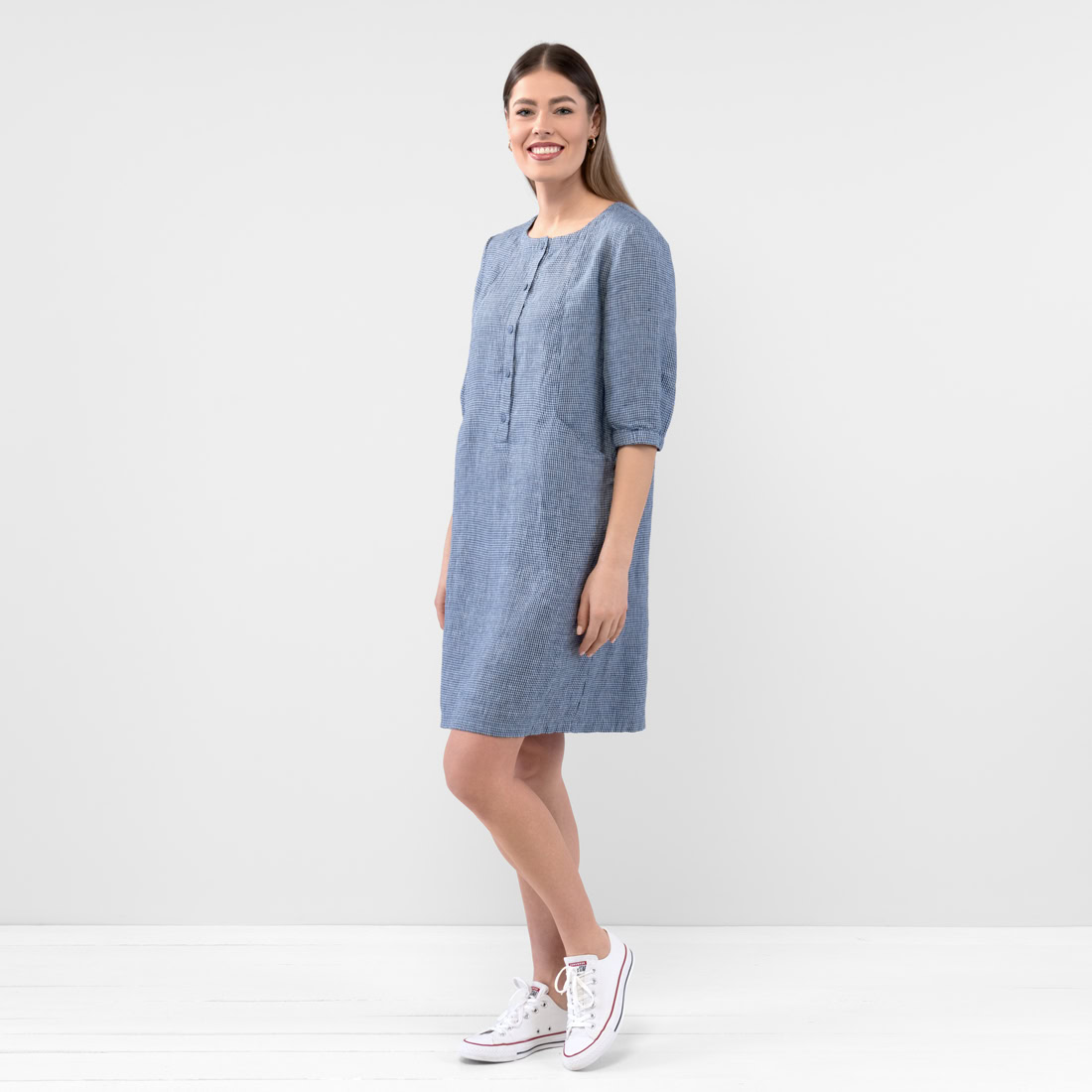 AVA Robe bleu blanc 2 AVA Robe bleu blanc – Image 2