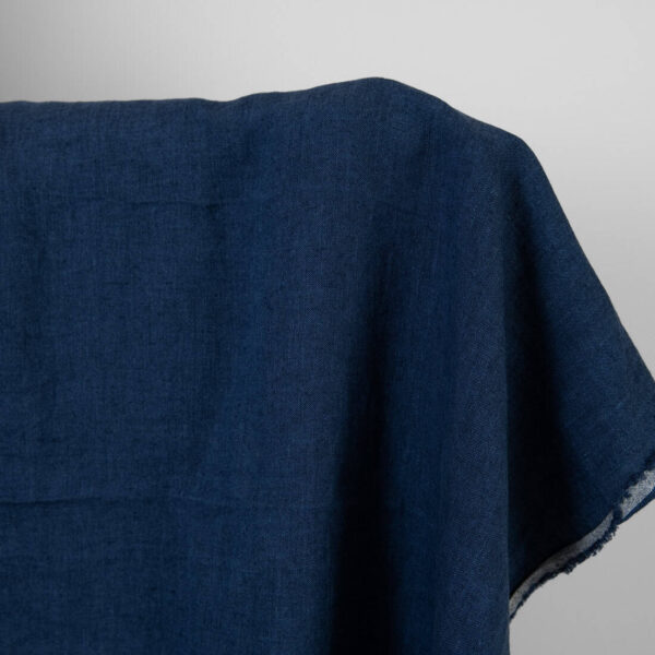 Tissu de lin lavé bleu foncé – Image 2