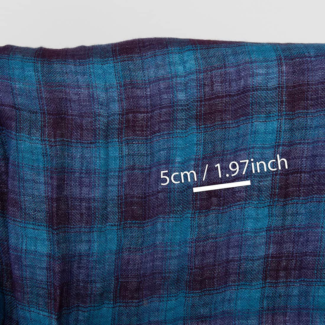 Tissu en lin lavé deux faces bleu-turquoise 3 Blue and violet linen fabric, double-sided
