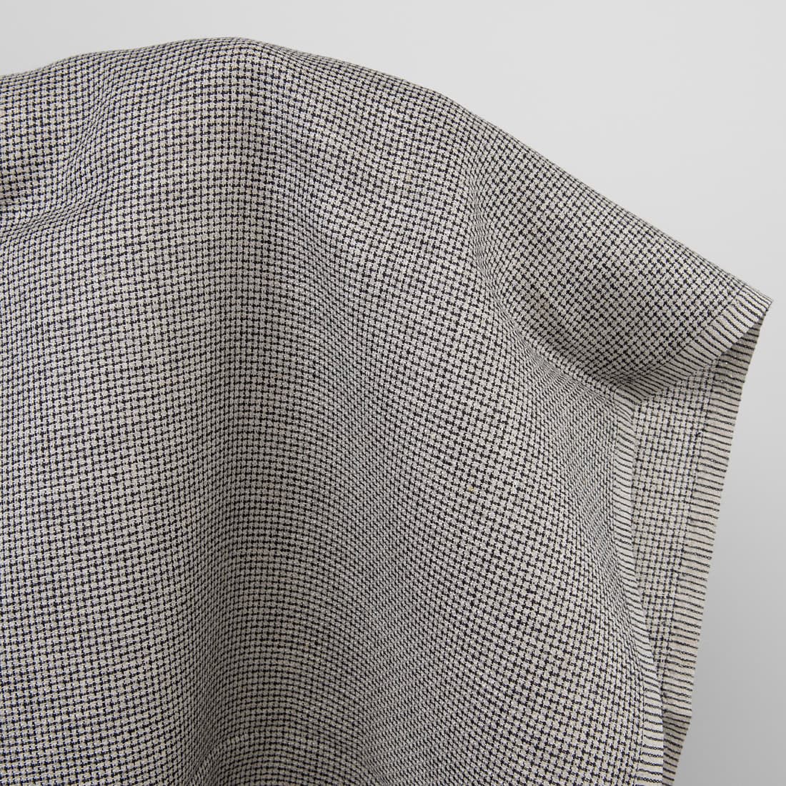 Tissu de lin à carreaux noir et gris 2 Checked linen fabric, black and natural, unwashed