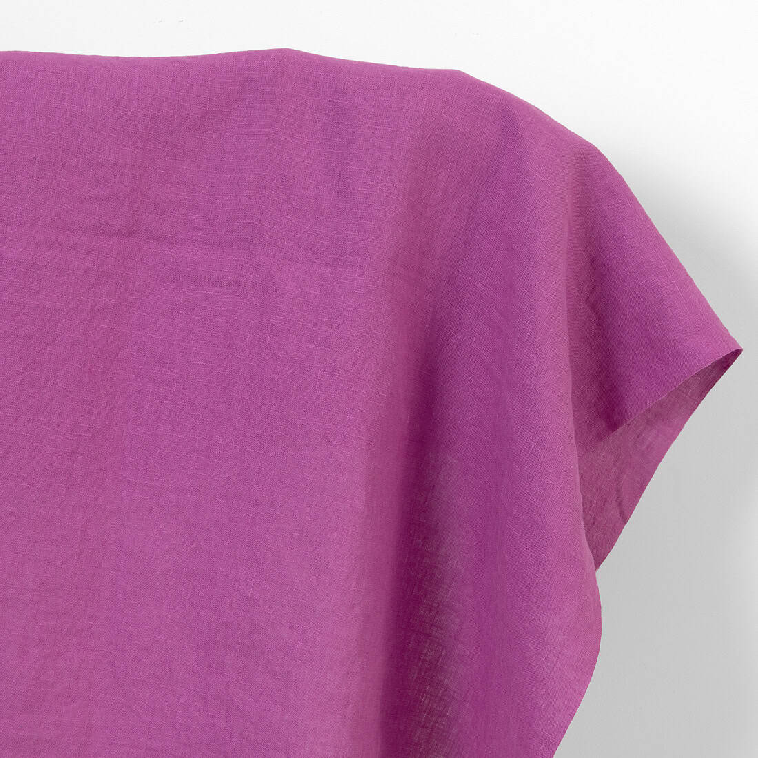 Linen fabric cyclamen pink, washed