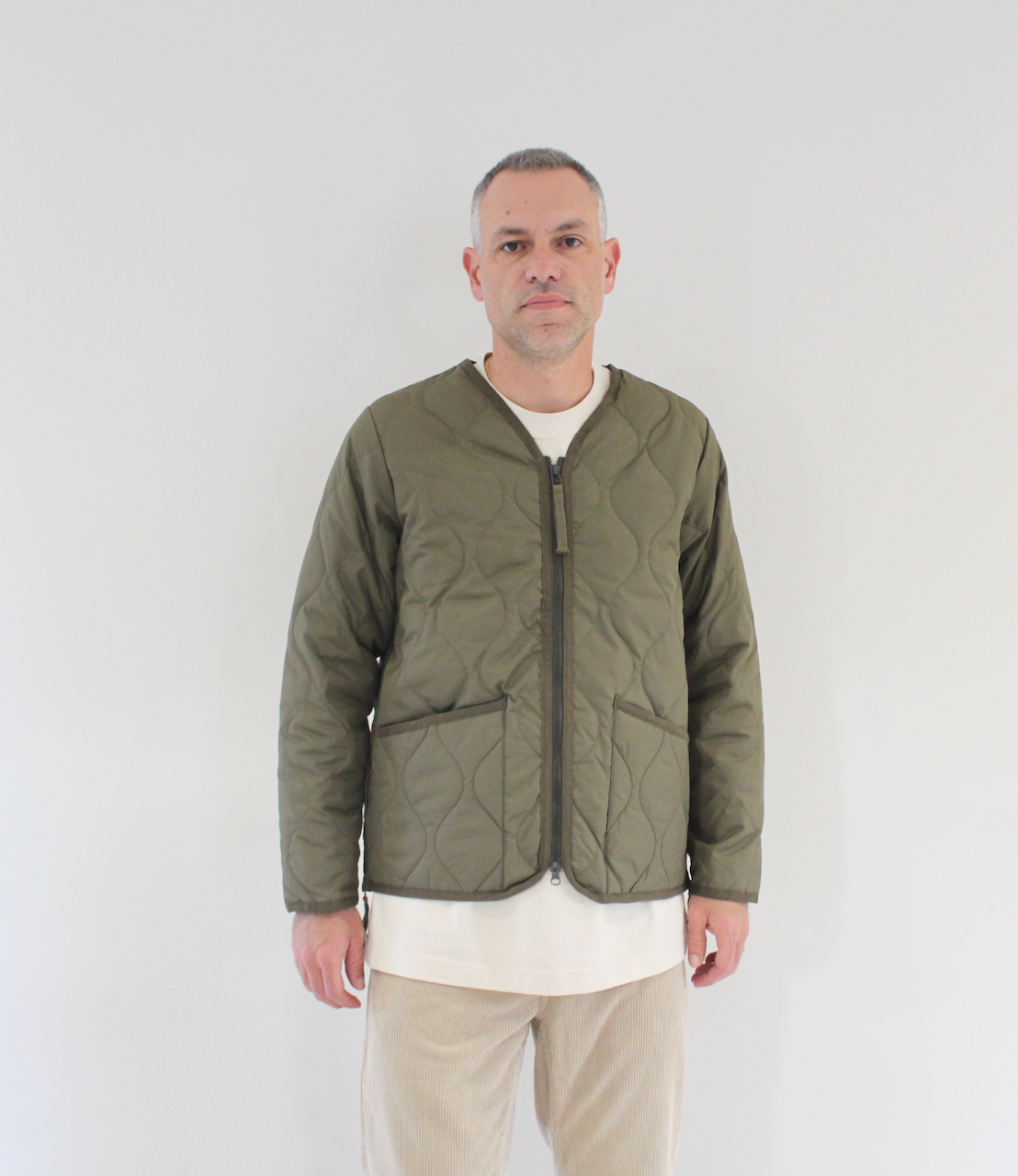 Taion Military Zip V-Neck Jacket Olive