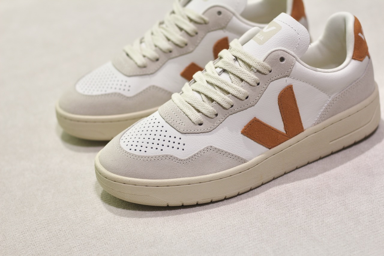 Veja V 90 O.T Leather Extra White Umber