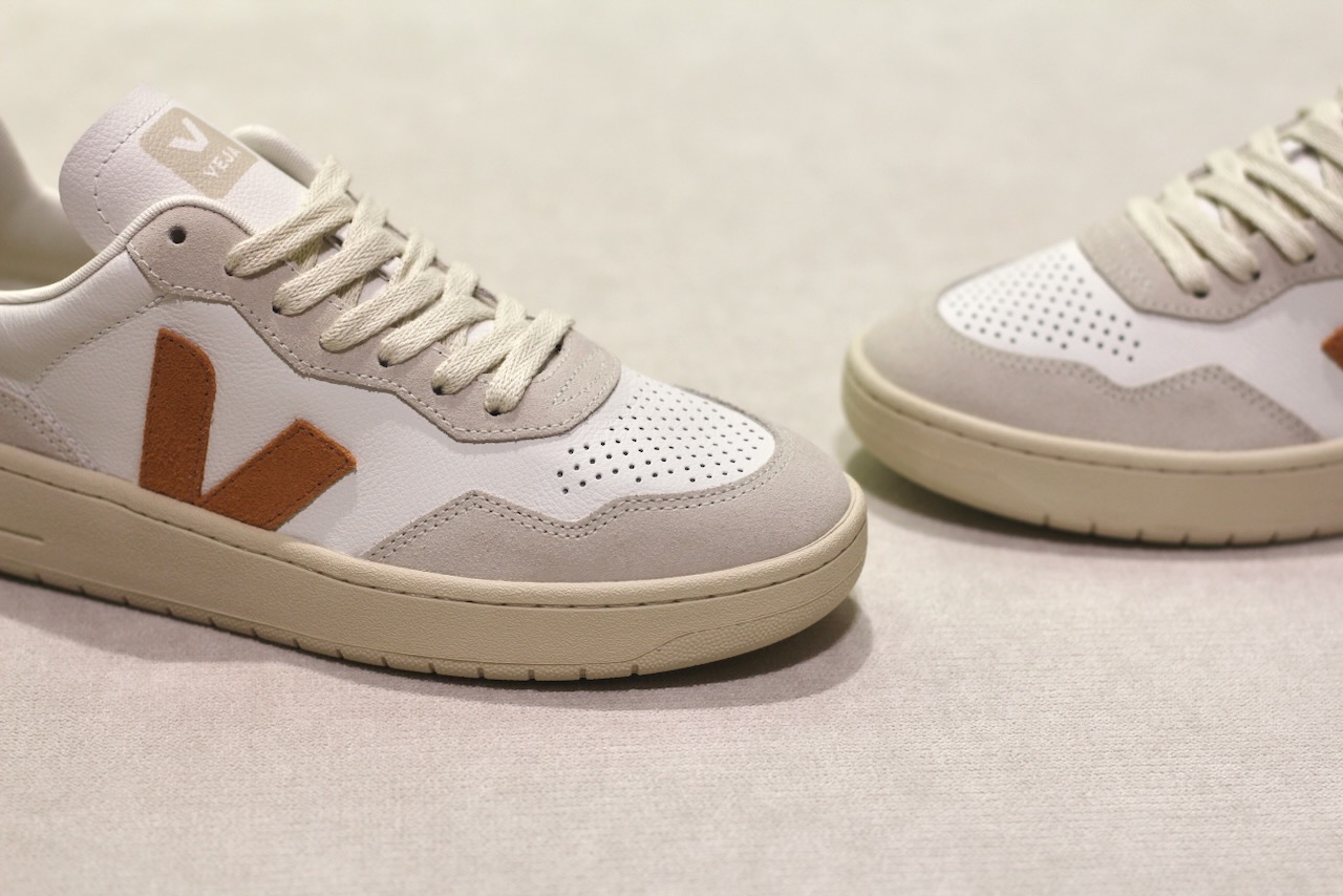 Veja V 90 O.T Leather Extra White Umber