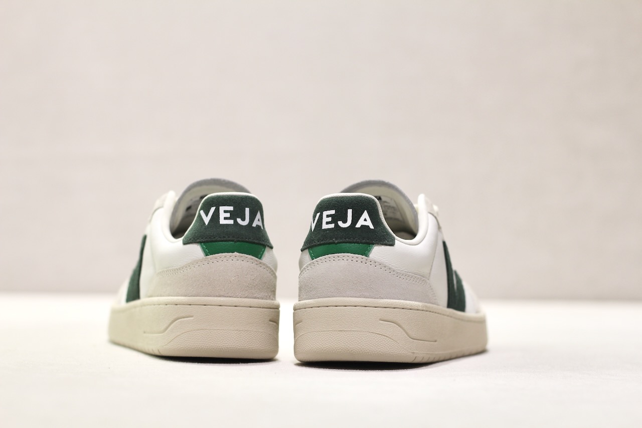 Veja V 90 O.T Leather Extra White Cyprus