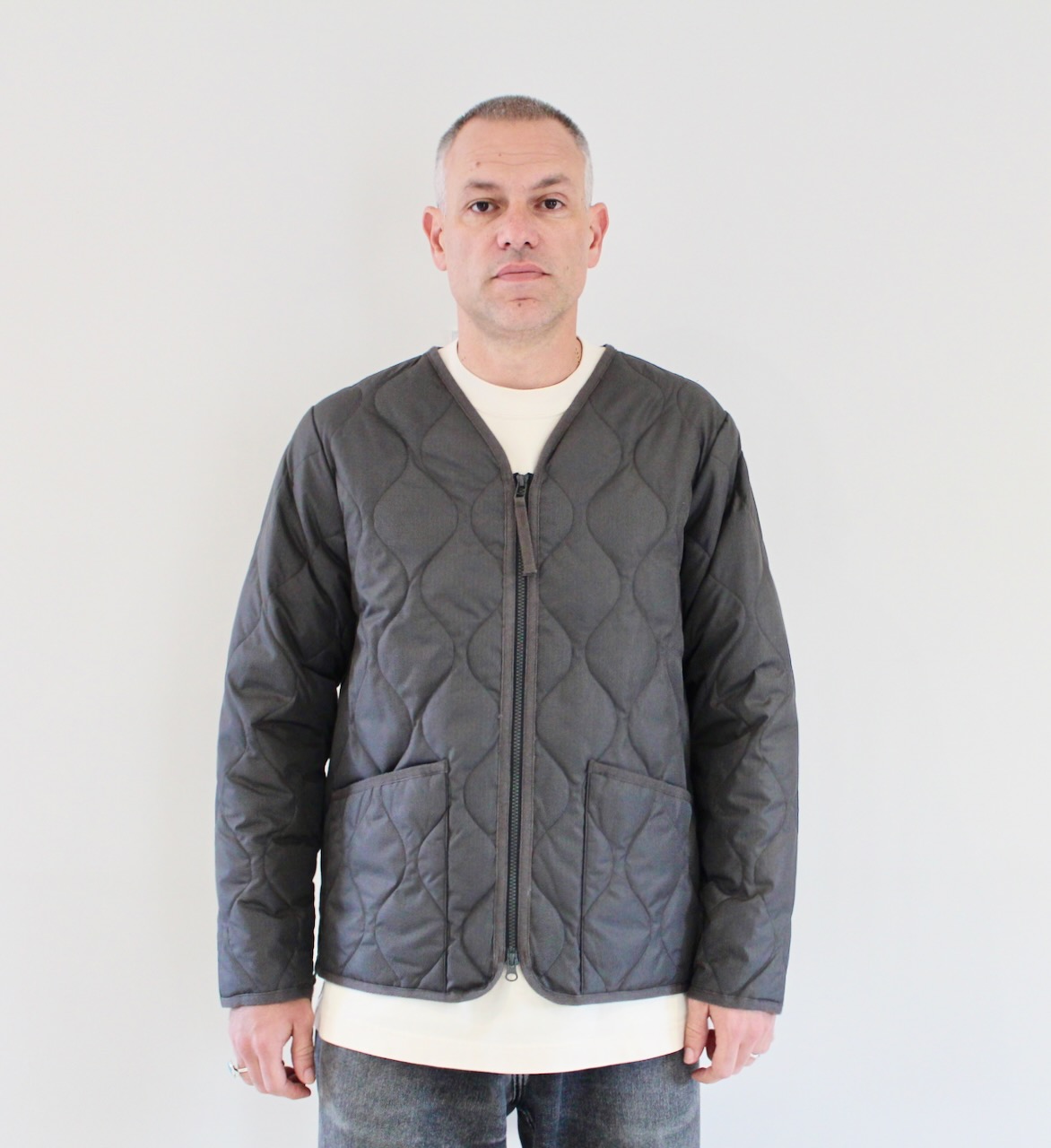 Taion Military Zip V Neck Charcoal