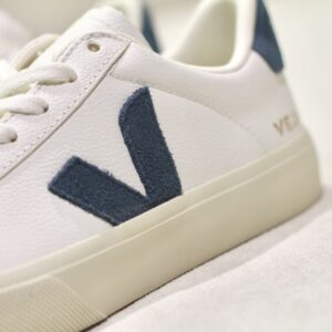 Veja Campo Chrome Free Extra White California